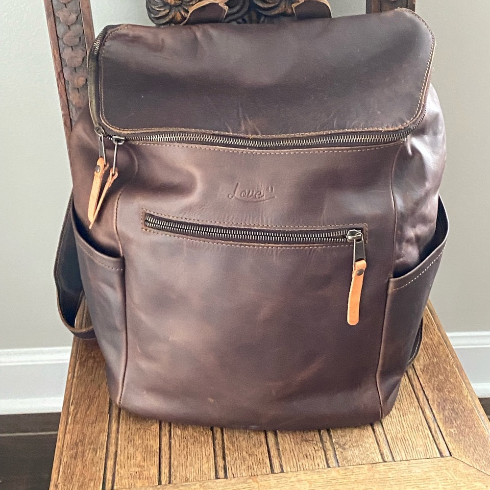 DCB Large Love 41 Backpack pig skinned lined